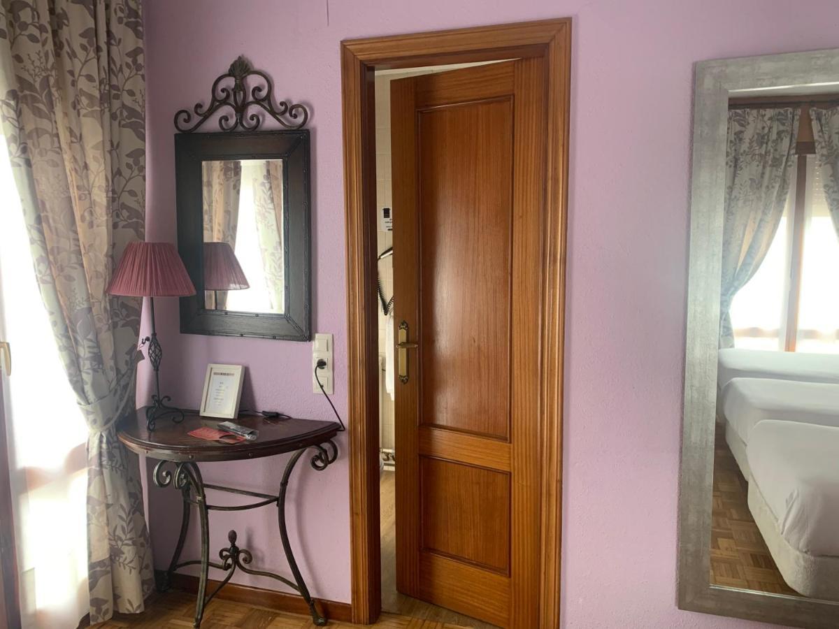Hostal Docar Lerma Exterior photo