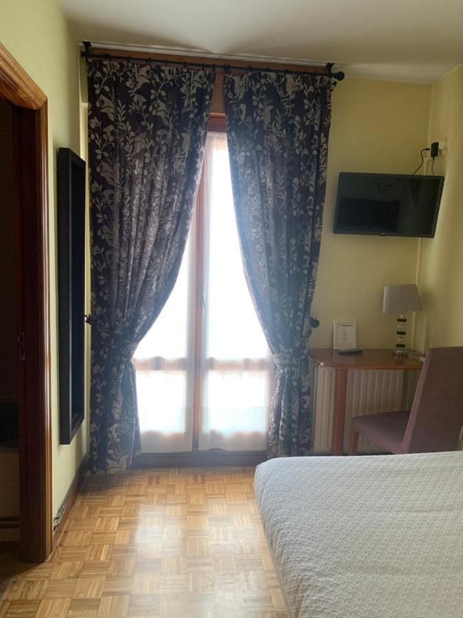 Hostal Docar Lerma Exterior photo