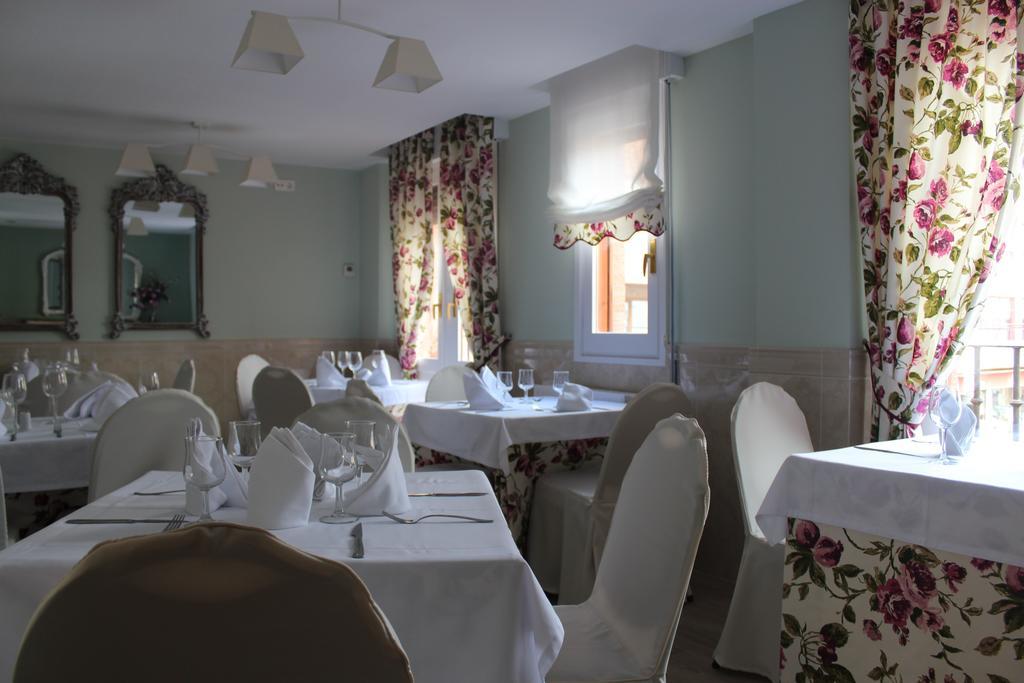 Hostal Docar Lerma Exterior photo